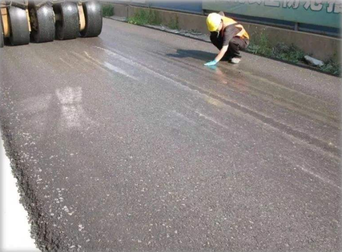 沥青路面乳化沥青的作用是什么? 沥青路面乳化沥青的作用是什么?